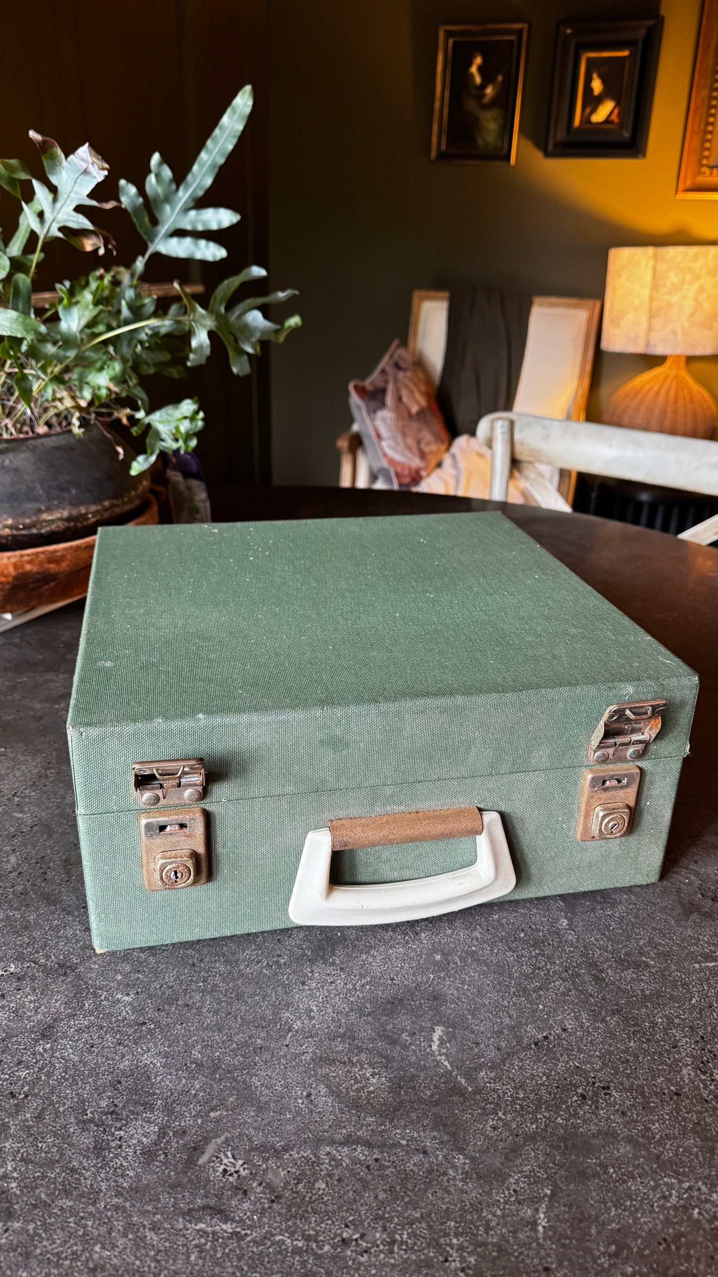 Brexton vintage picnic set