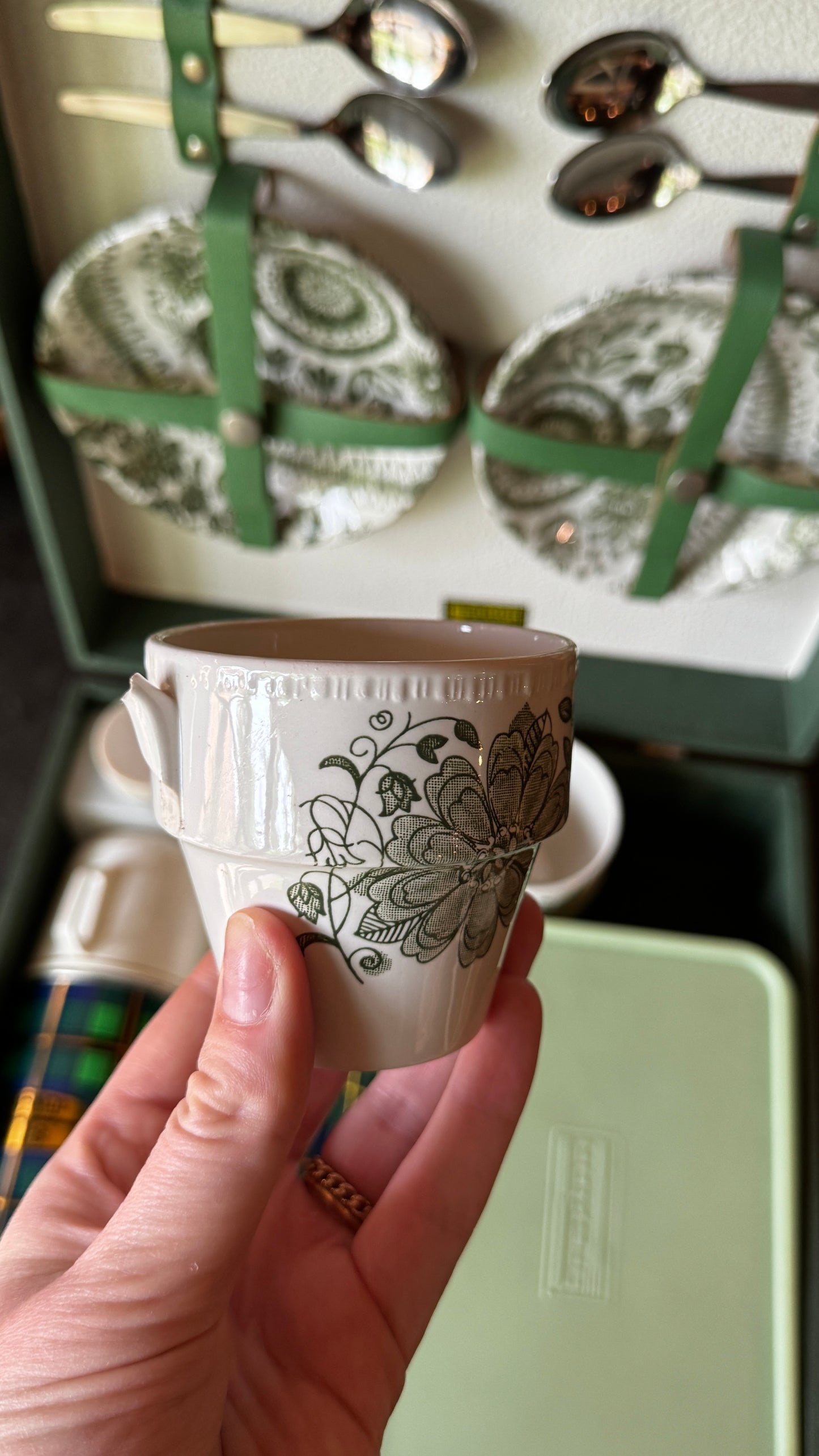 Brexton vintage picnic set