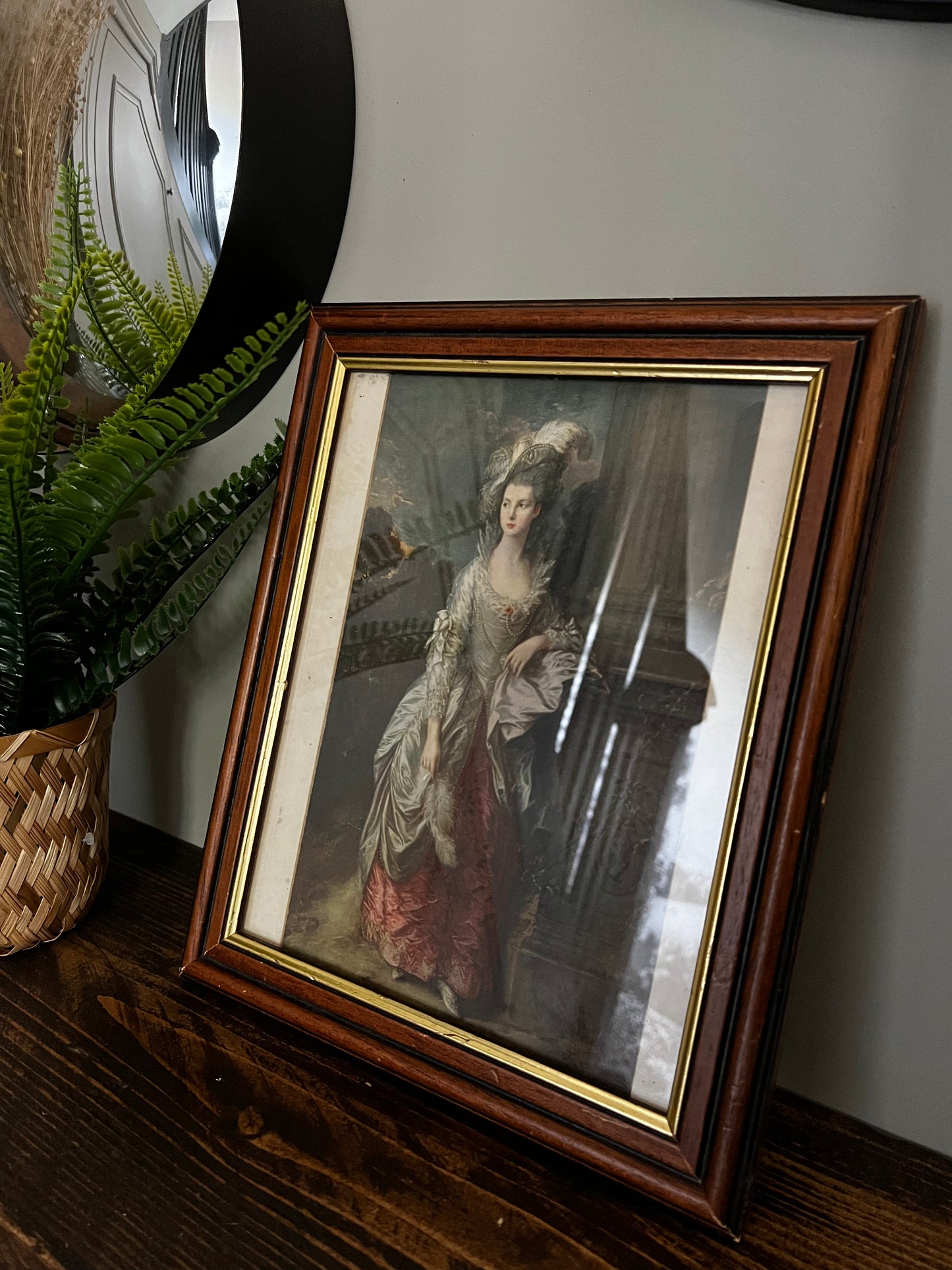 Framed portrait of a lady