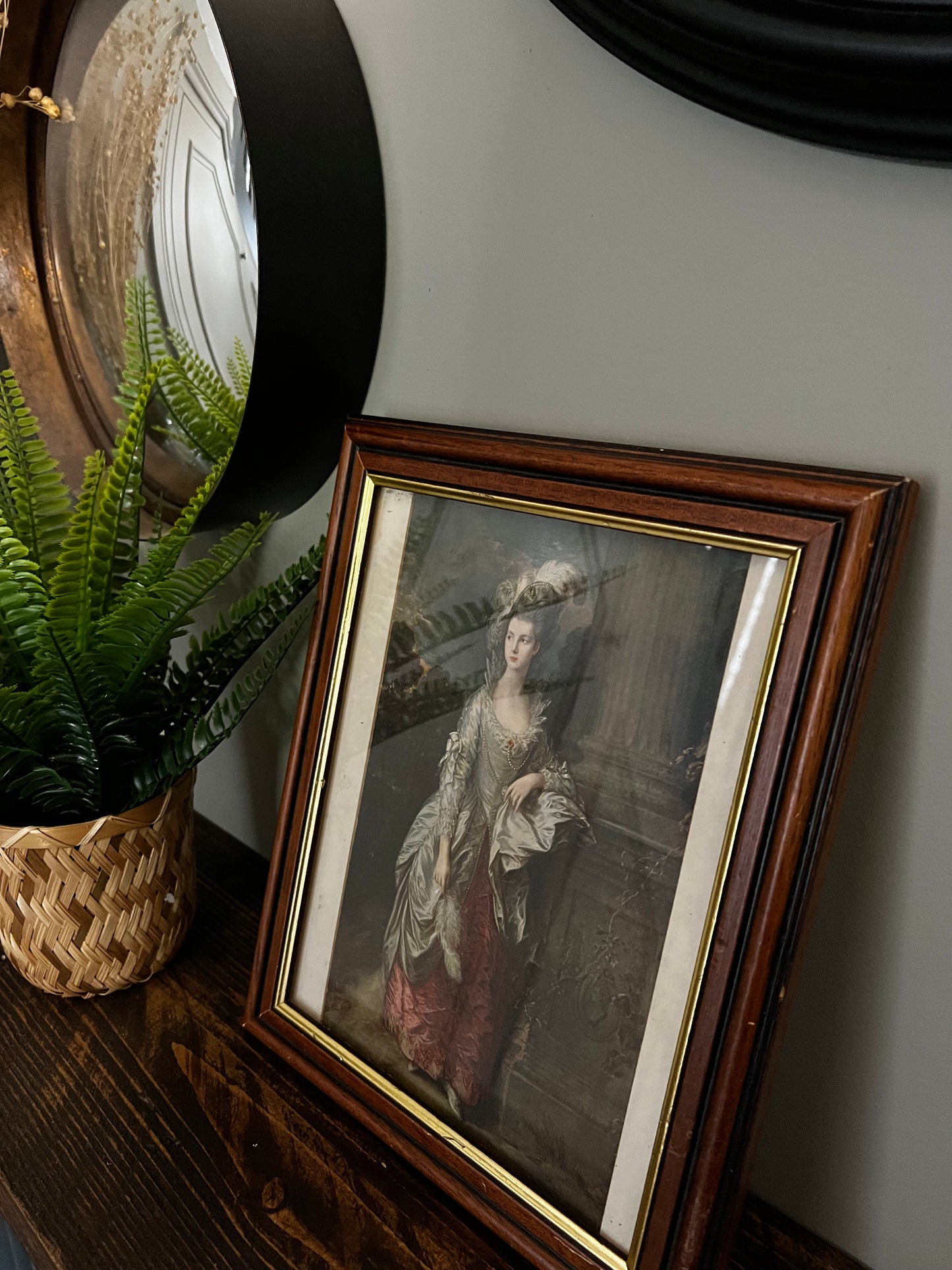 Framed portrait of a lady